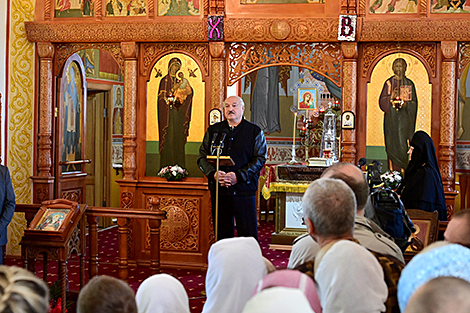 Lukashenko on Easter: Let us keep peace in our country