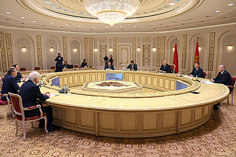 Lukashenko urges Far East to increase contribution to Belarus-Russia trade