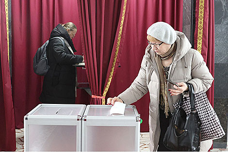 Lukashenko lauds elections in Belarus as most open and honest in the world