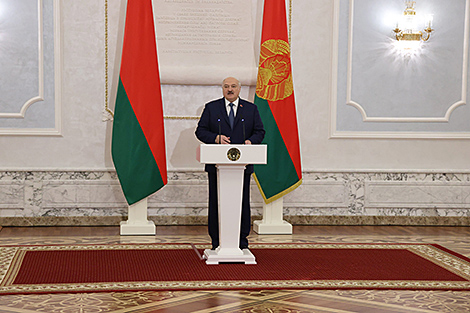 Lukashenko: Belarusians will not let the country descend into chaos