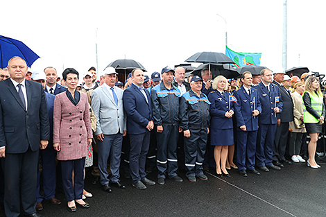 Лукашенко: мы ничем не удержим людей в Беларуси, если не будем платить нормальную зарплату