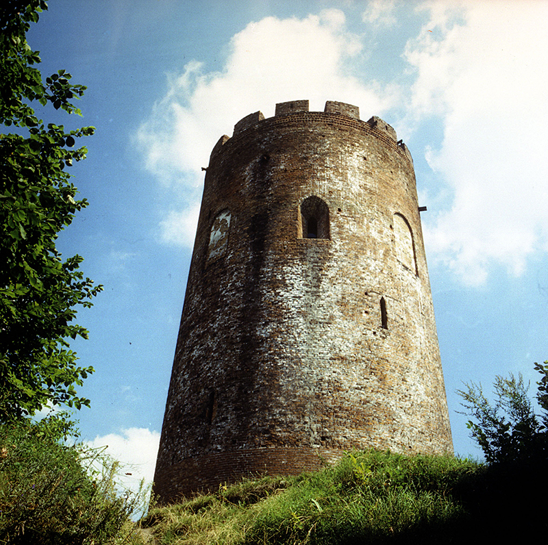 Kamenets Tower (1992)