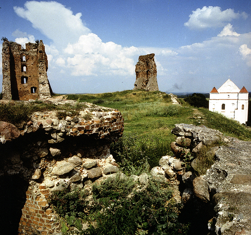 Новогрудский замок в 1992 году