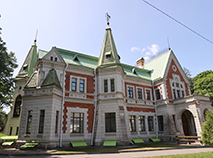 The Kozel-Poklevskikh palace in the village of Krasny Bereg