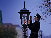 Lamplighter in Brest